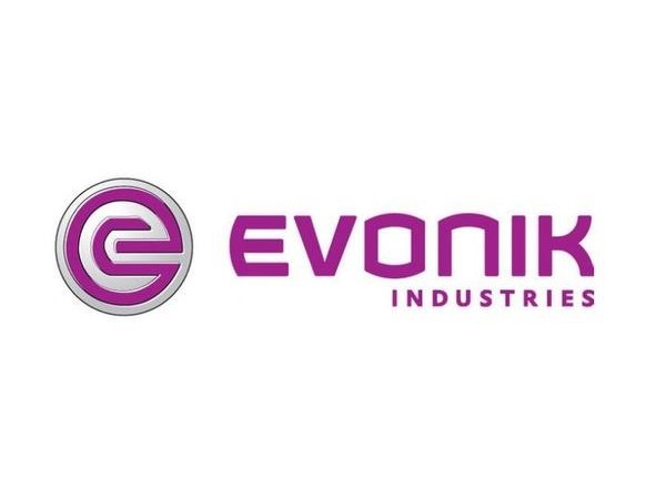 贏創(chuàng)工業(yè)集團管架及廠房結(jié)構制作安裝